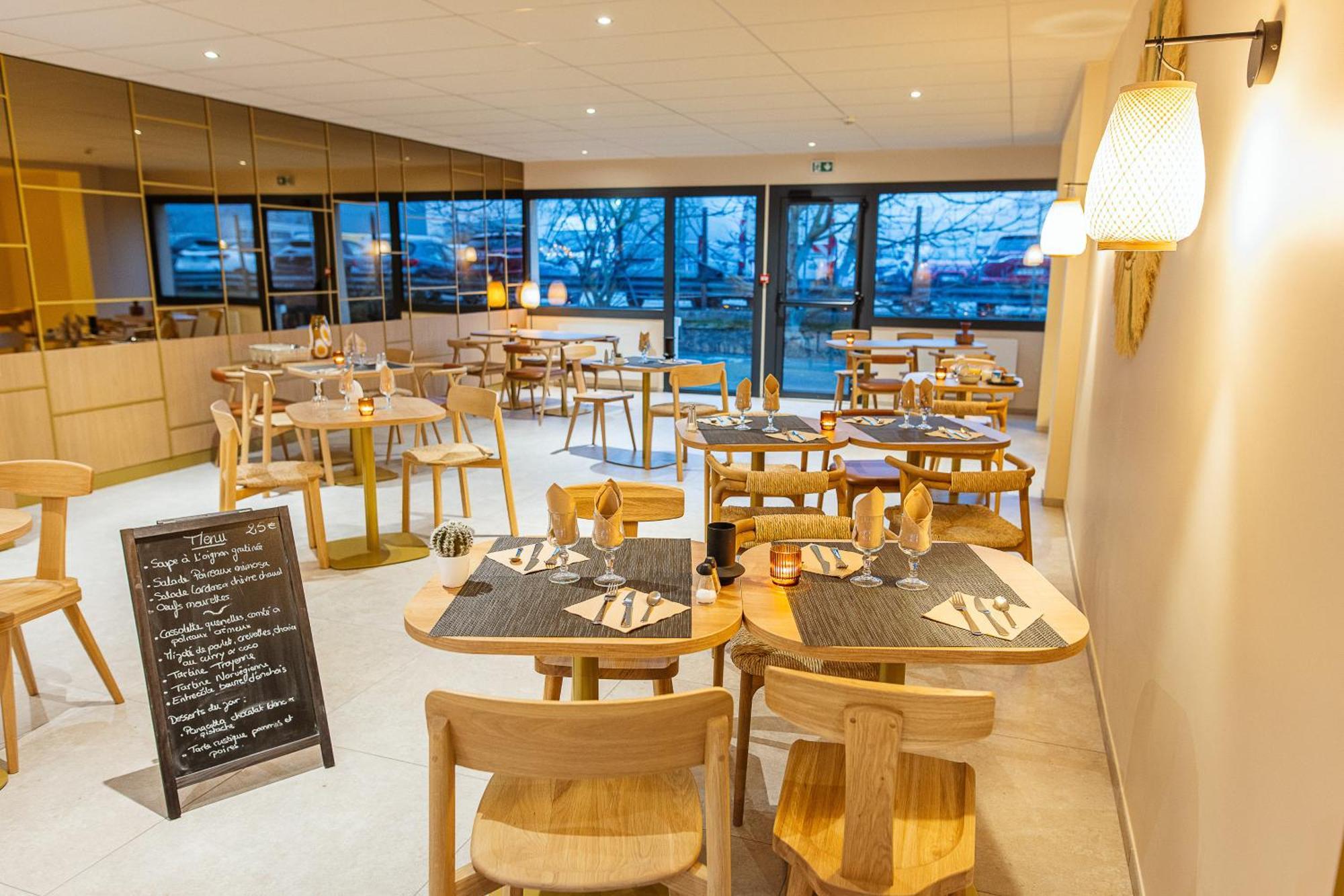 Hotel Bhoma Troyes La Chapelle-Saint-Luc Zewnętrze zdjęcie