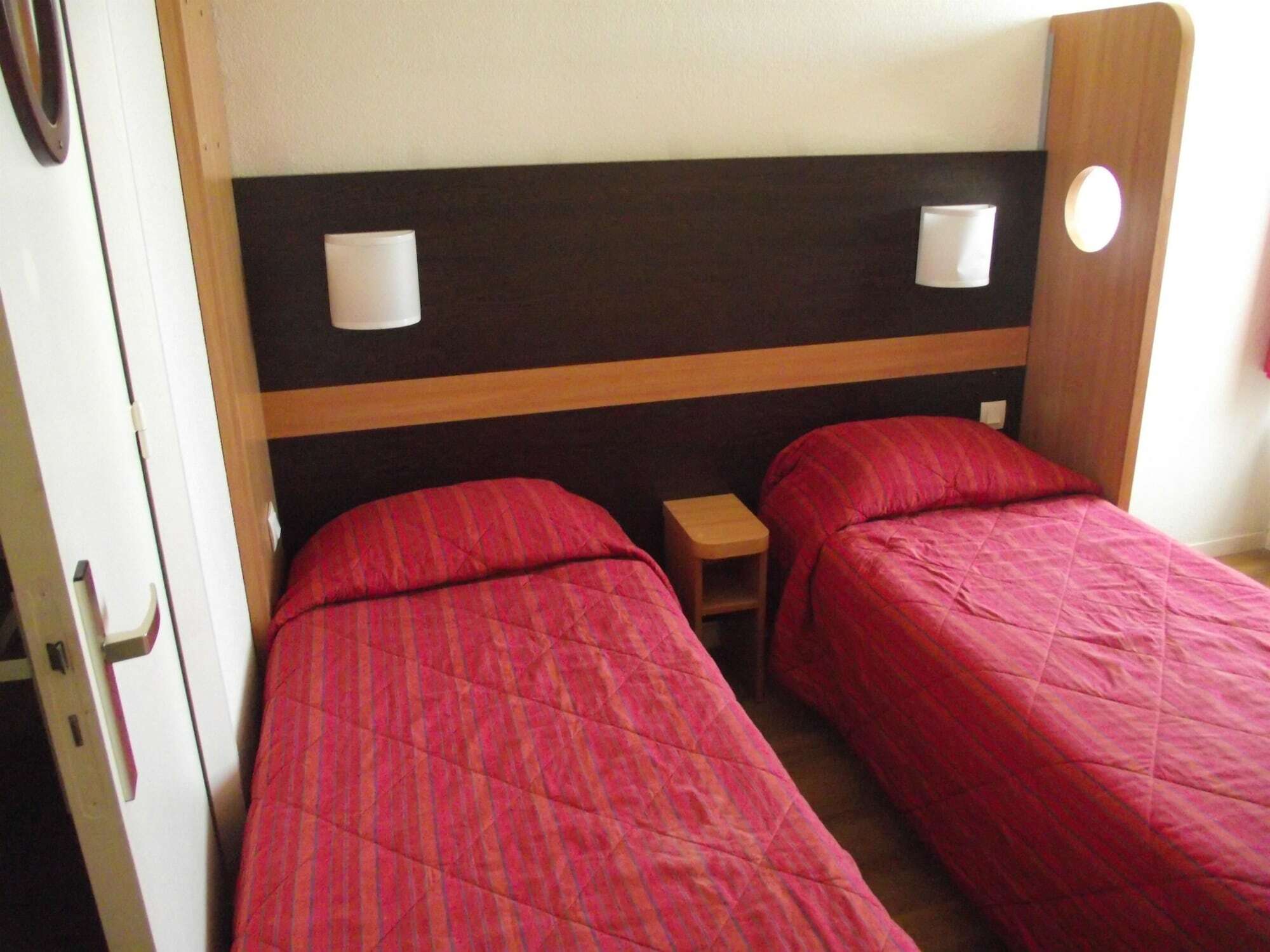 Hotel Bhoma Troyes La Chapelle-Saint-Luc Zewnętrze zdjęcie